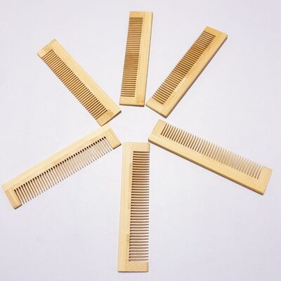 Eco-friendly Bulk Small Combs Home Hotel Salon Bamboo Hair Comb Custom Bamboo Comb Laser Logo Travel Hotel Natural Bamboo Hair with Antistatic Feature for Travel or Hotel Supplies